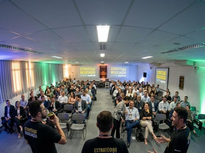 AUDITÓRIO PREMIUM QUE TRANSFORMA EVENTOS EM EXPERIÊNCIAS MEMORÁVEIS